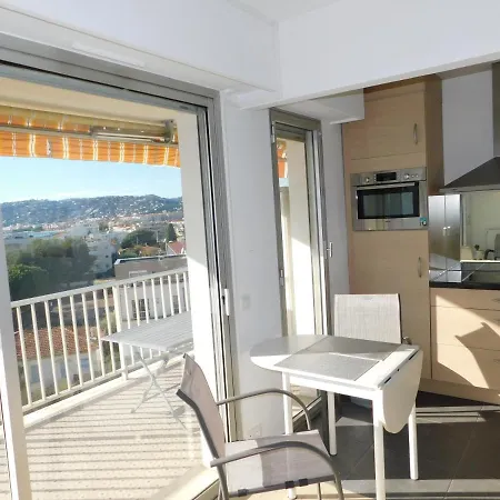 Studio Le Drakkar, Climatise, Vue Mer, Parking Prive Антиб
